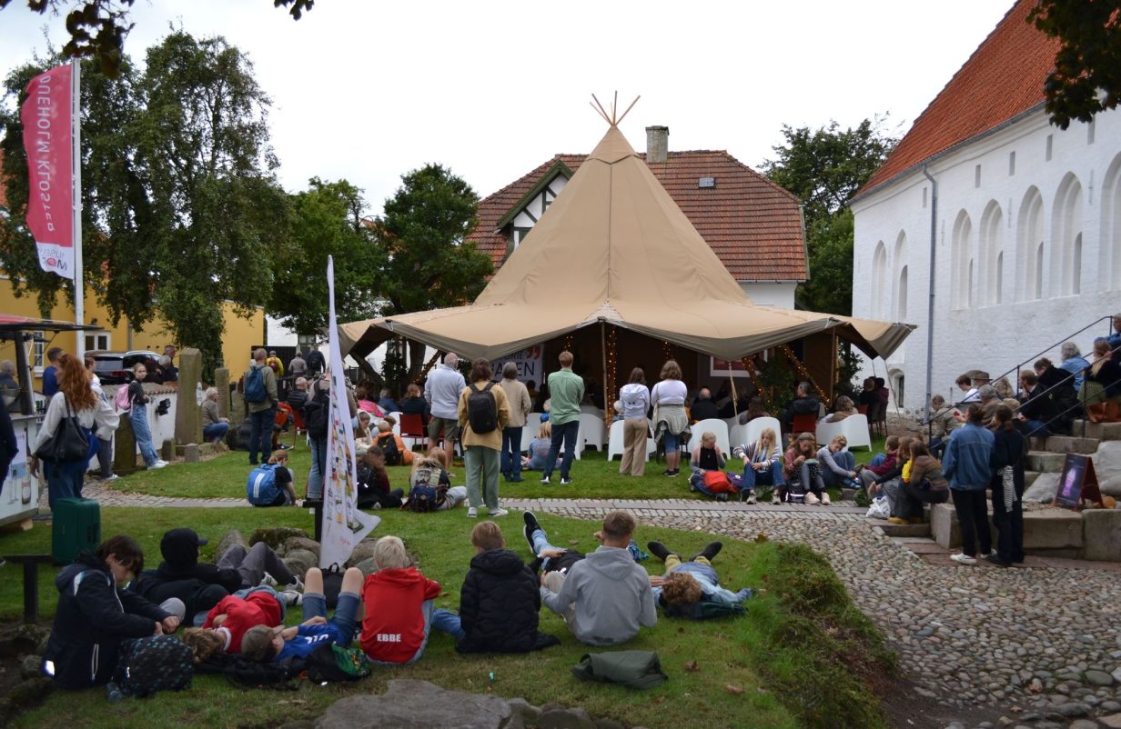 Dueholmkilen-Krydsning-Naessundvej-Cykelbro-Tegning-1.pdf320-aspect-ratio-1232-802