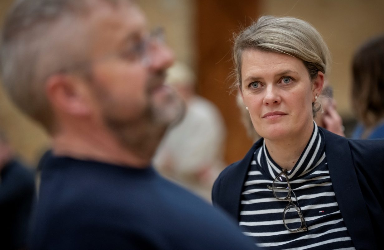 251118-kv25-tina-hosbond-aspect-ratio-1232-802