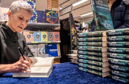 helle-mogensen-aspect-ratio-1232-802