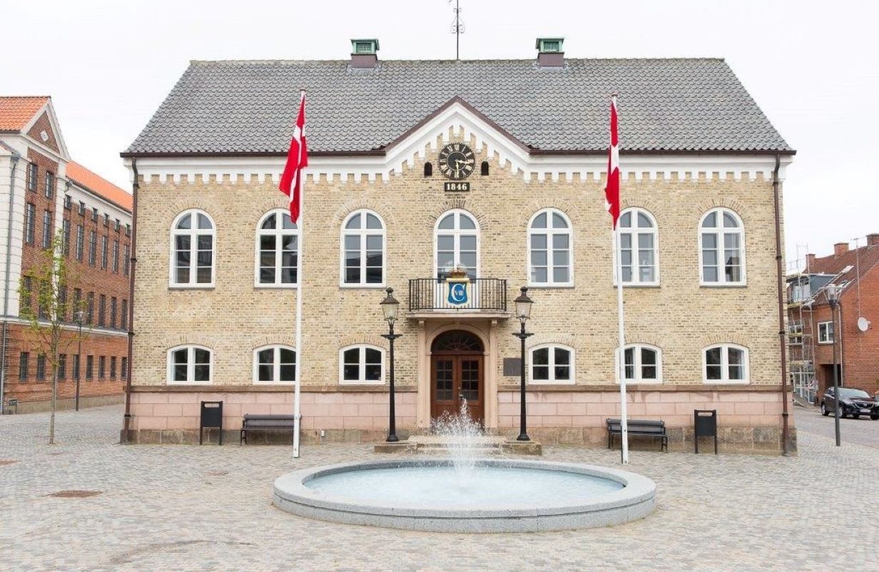 Det-gamle-raadhus-1-aspect-ratio-1232-802