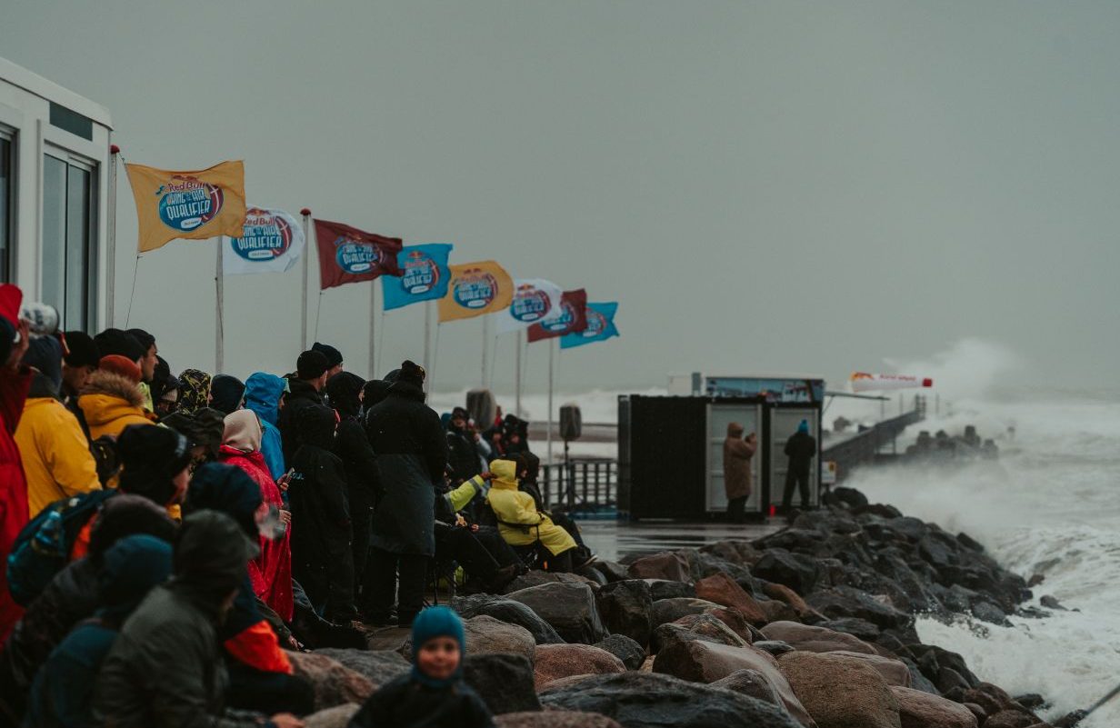 251005-cold-hawaii-aspect-ratio-1232-802