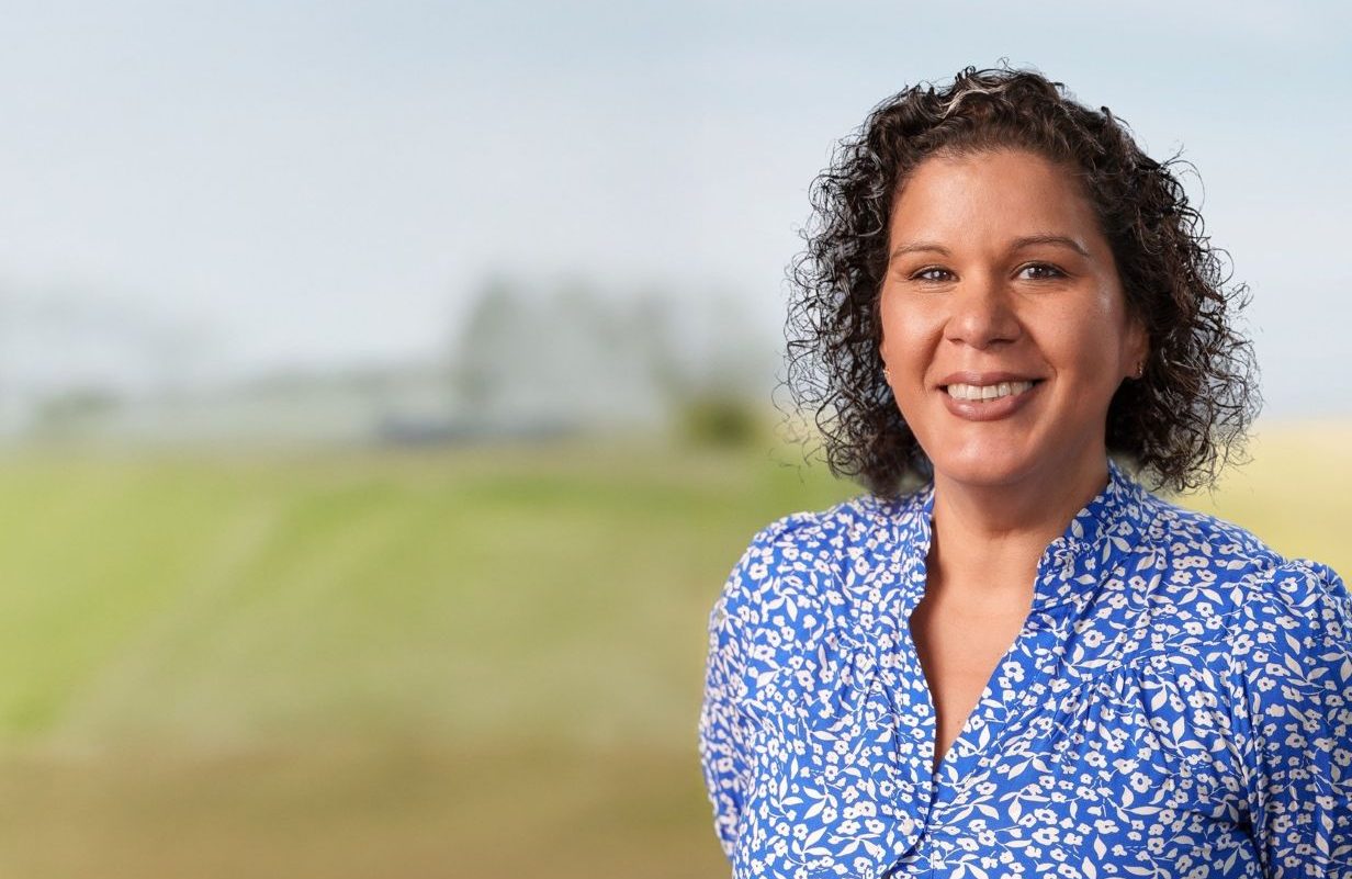 251013-keren-christensen-aspect-ratio-1232-802