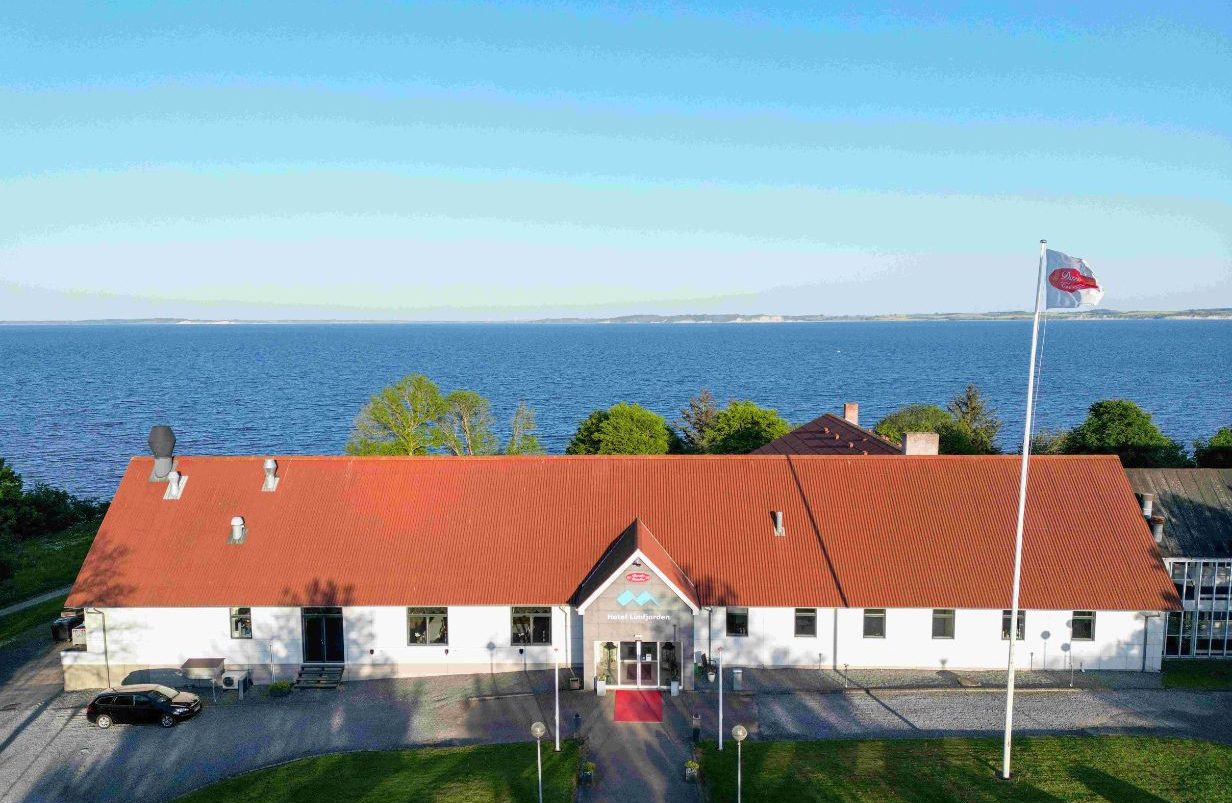 Design-uden-navn-2025-11-25T170516.857-aspect-ratio-1232-802