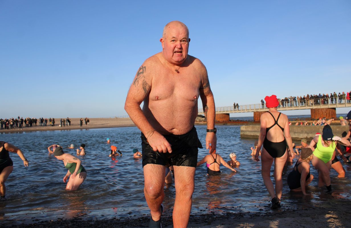 251228-vinterbadning-vorupoer-12-aspect-ratio-1232-802