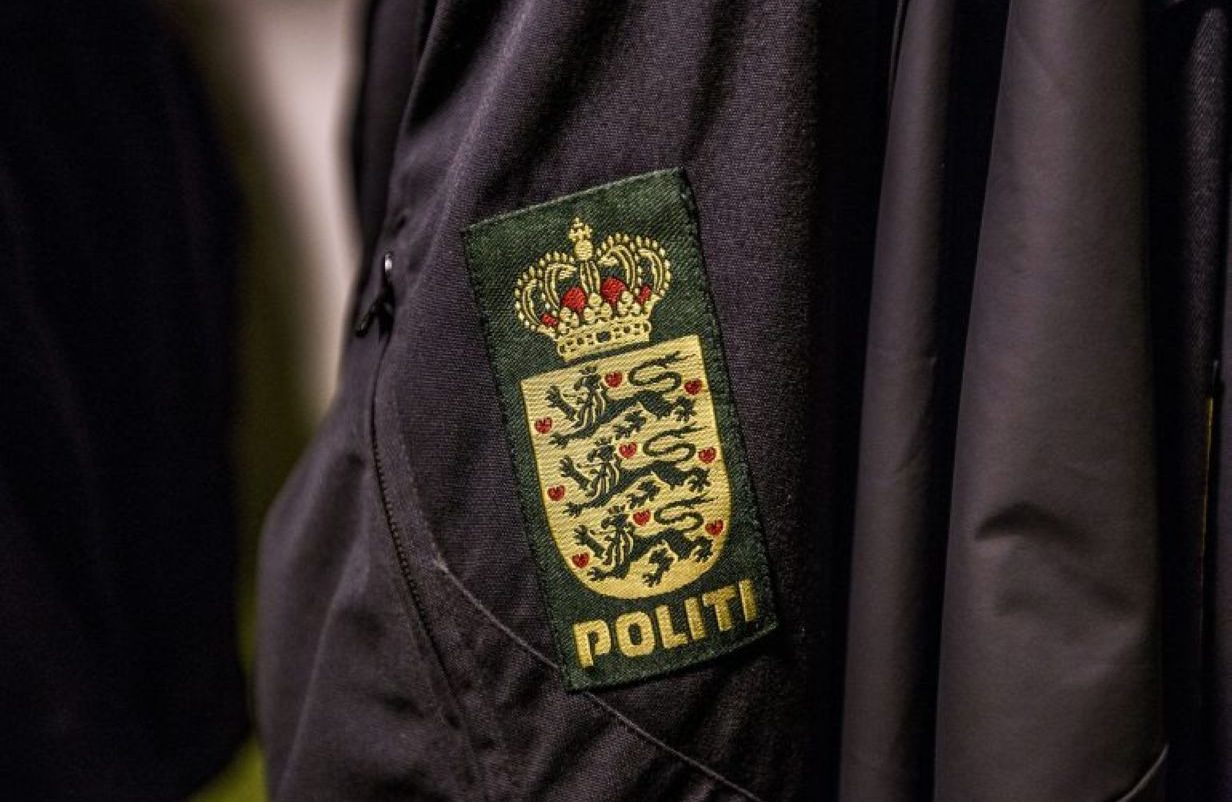 112p-politi-aspect-ratio-1232-802