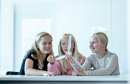 TME-Skoleundervisning-002-aspect-ratio-1232-802