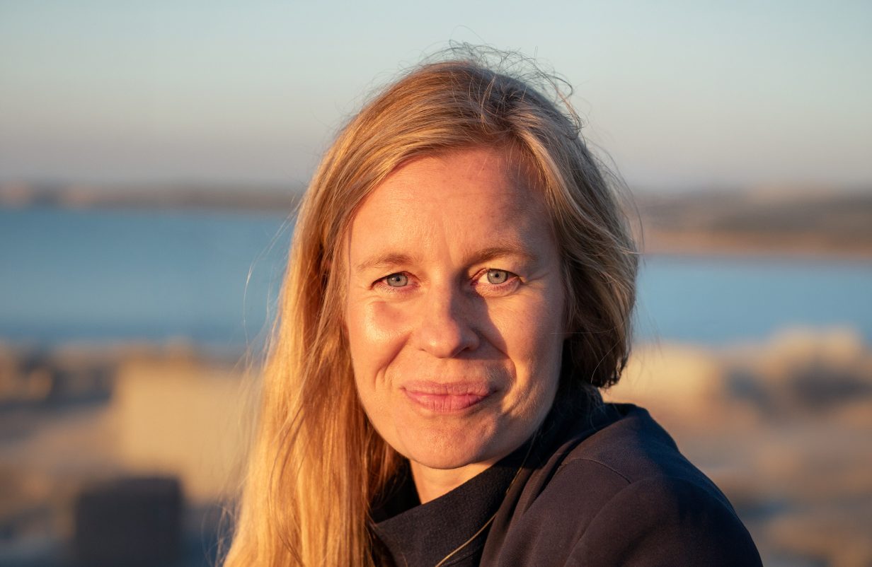 Lina-kopier-aspect-ratio-1232-802