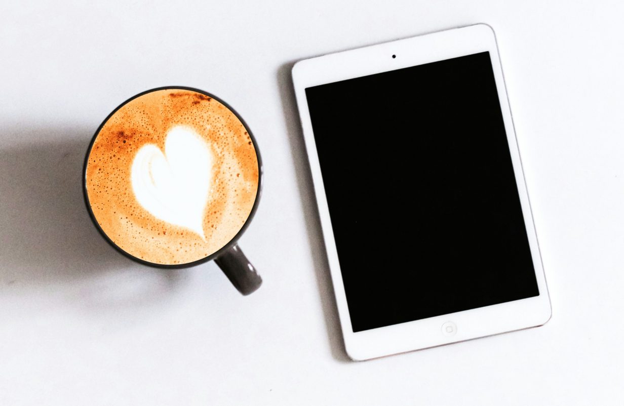 tablet-infralist.com-unsplash-aspect-ratio-1232-802