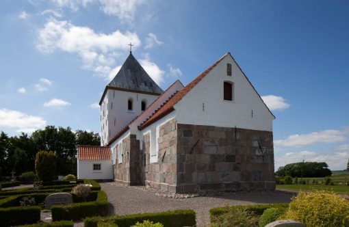 galtrup-kirke-aspect-ratio-1232-802