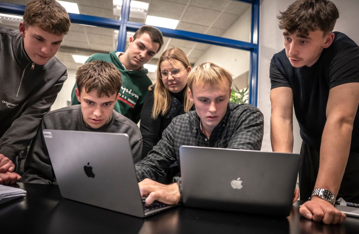 Skabelon-fotos96-aspect-ratio-1232-802