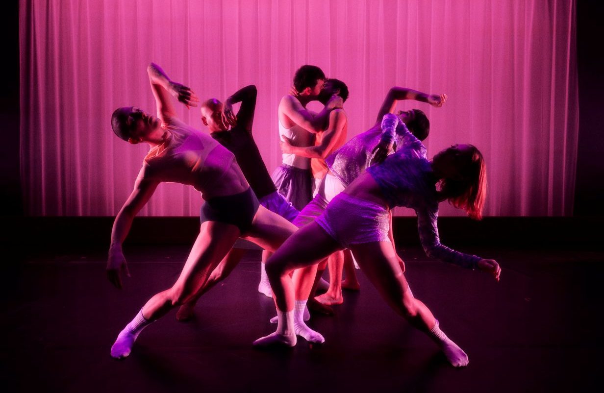 ROBYN_HOLSTEBRO_0990-aspect-ratio-1232-802