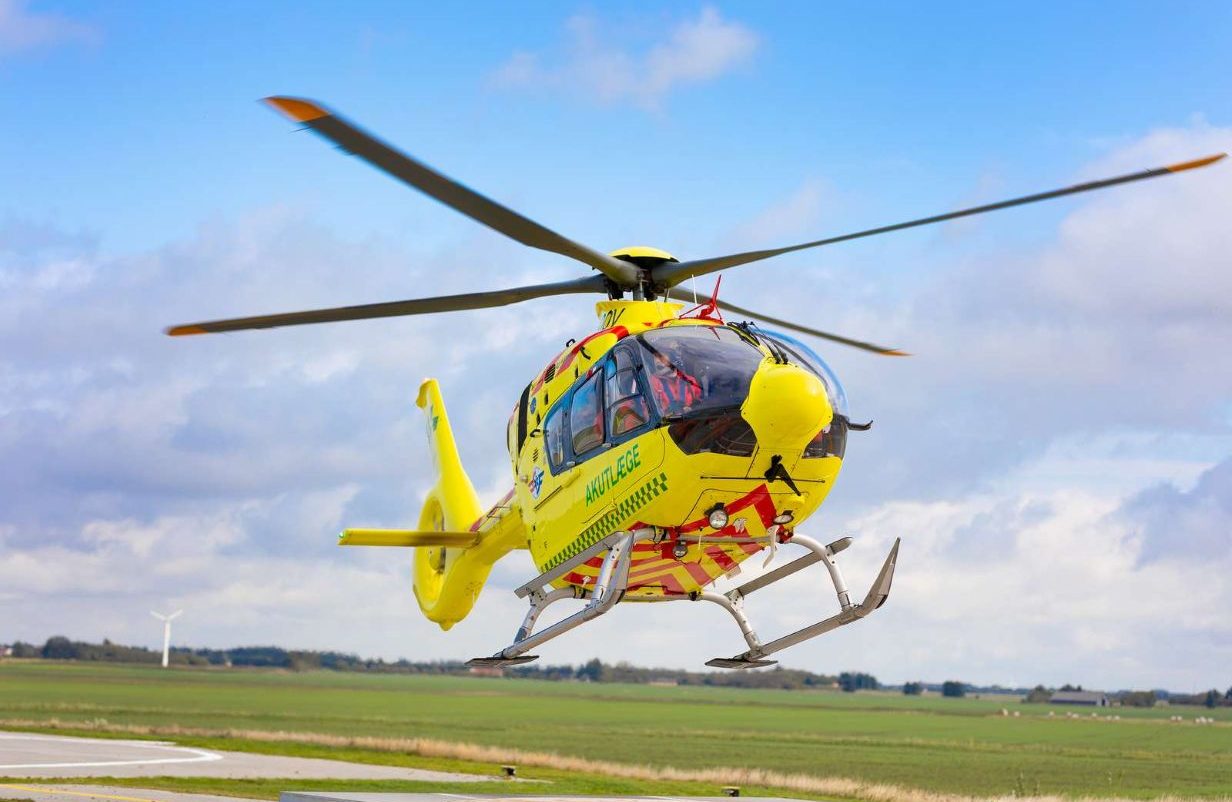 laegehelikopter2-aspect-ratio-1232-802