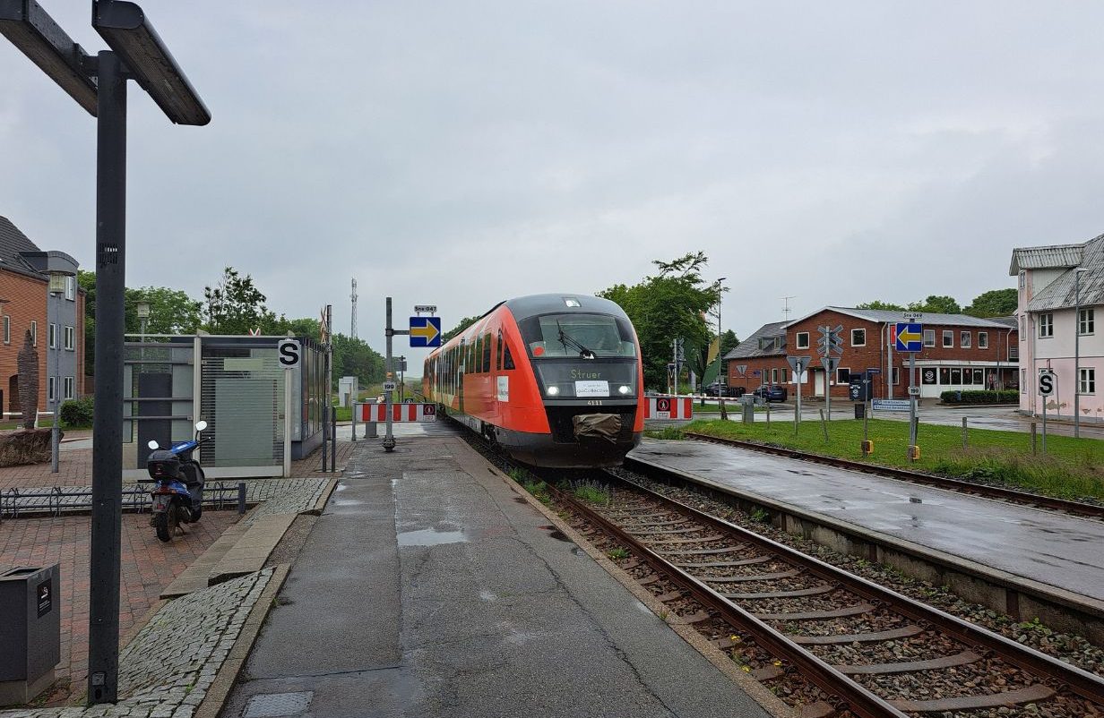 Design-uden-navn-2025-06-10T162410.088-aspect-ratio-1232-802