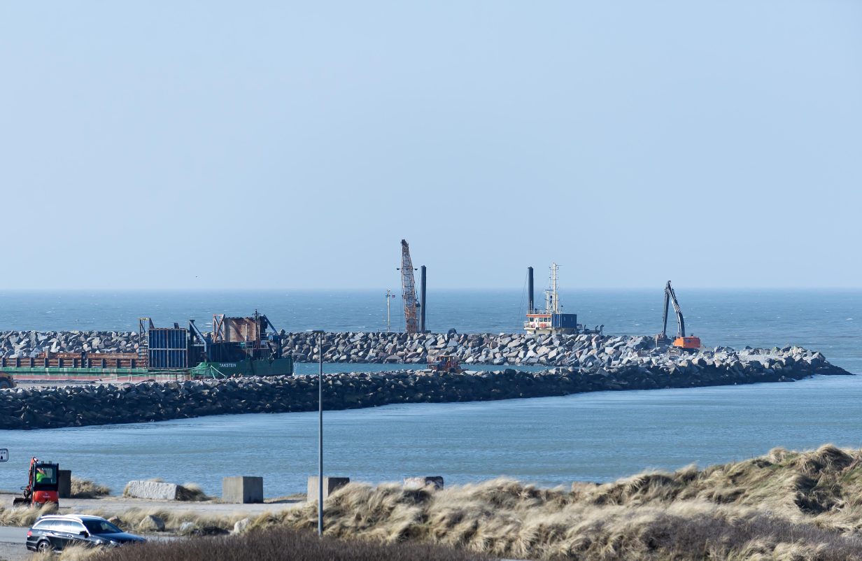 Hanstholm-Havn-oestmole01-kopier-aspect-ratio-1232-802